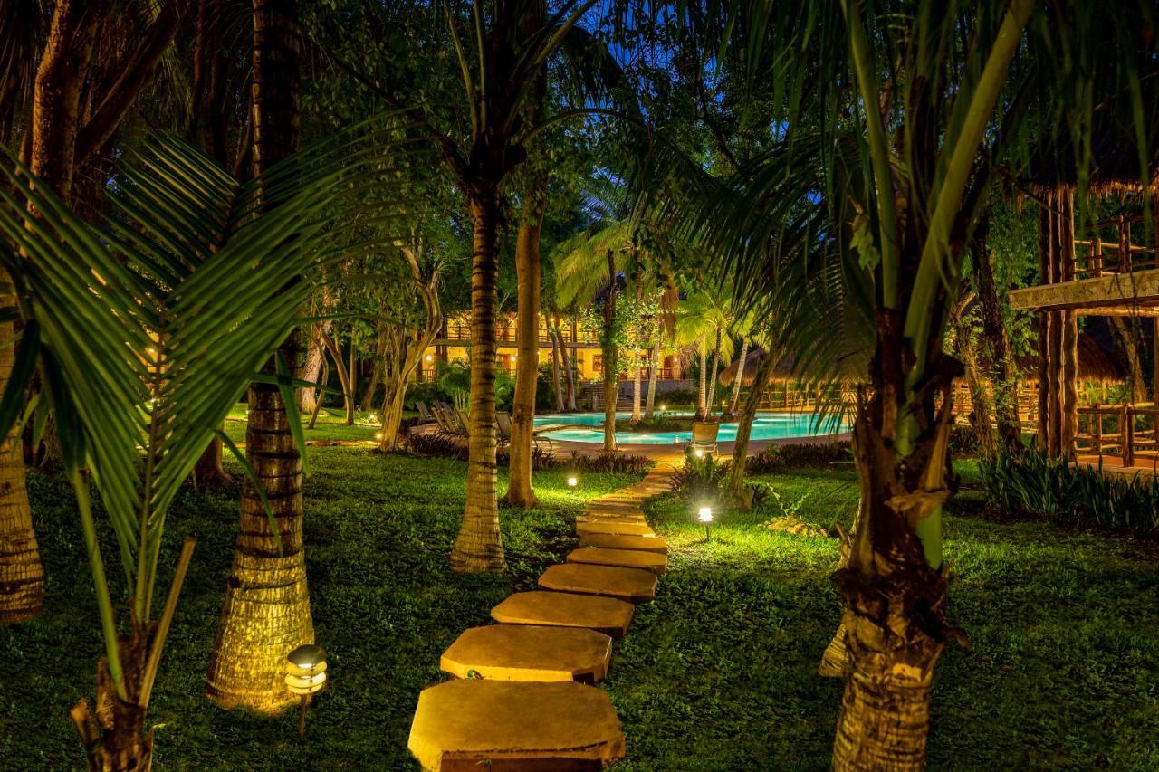 The Lodge At Uxmal Exterior photo