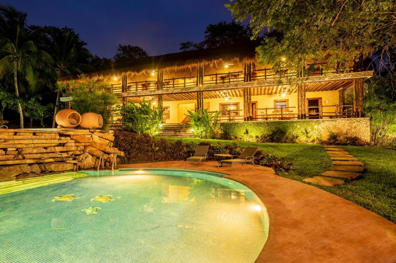 The Lodge At Uxmal Exterior photo